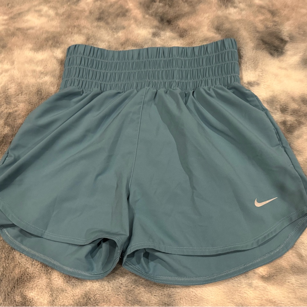 Nike Women's Teal Dry Fit Athletic Shorts size small